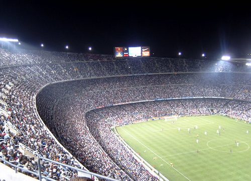 Süper Lig’e Bahis Yaparken Bilinmesi Gerekenler: Tribün, Takvim ve Gerçekçi Beklentiler